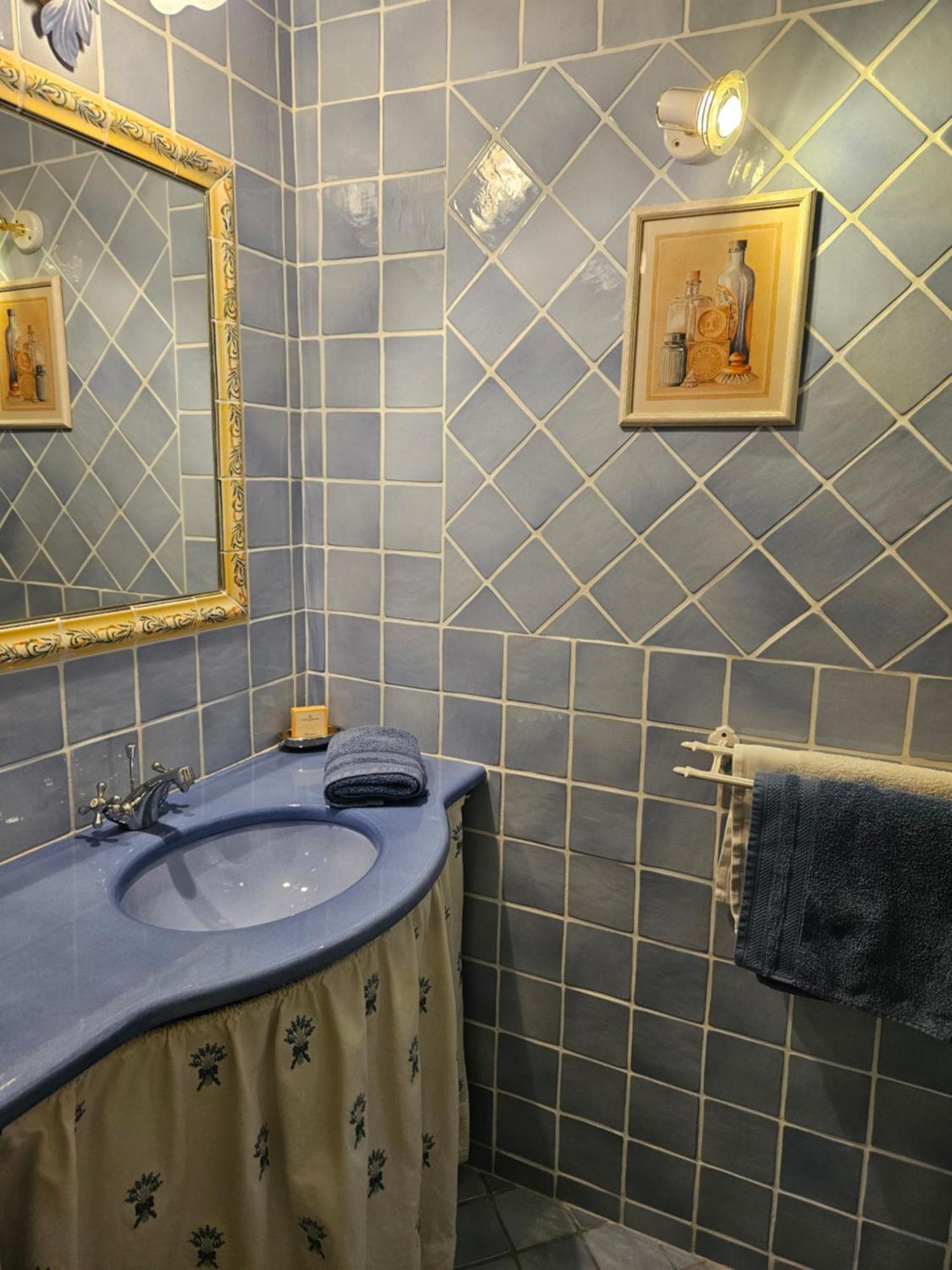 Bed and Breakfast Bastide des Oliviers Moustiers-Sainte-Marie Exterior foto